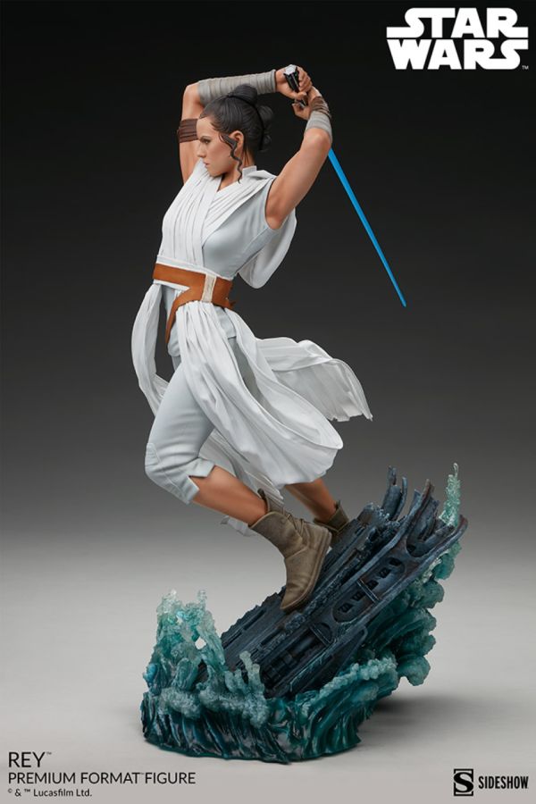 Star Wars - Rey Premium Format Statue