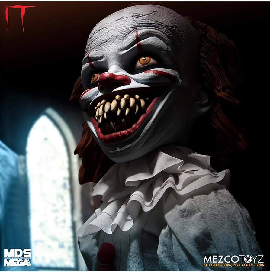 IT (2017) - Mezco Sinister Talking Pennywise 15" Figure