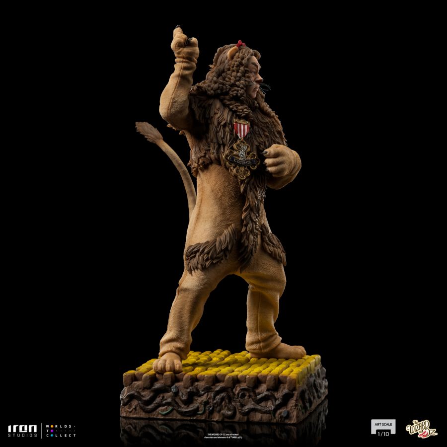 Wizard of Oz - Cowardly Lion 1:10 Scale Statue