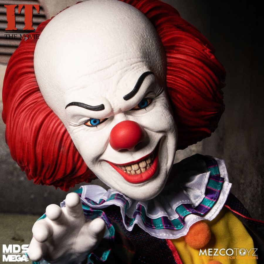 It (1990) - Pennywise 15" Mezco Talking Figure