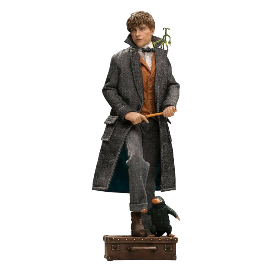 Fantastic Beasts 2: The Crimes of Grindelwald - Newt Scamander 1:8 Scale Action Figure