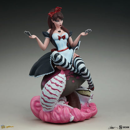 Fairytale Fantasies - Alice in Wonderland Game of Hearts Statue