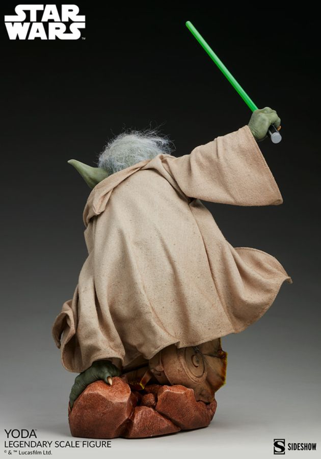 Star Wars - Yoda 1:2 Scale Legendary Statue