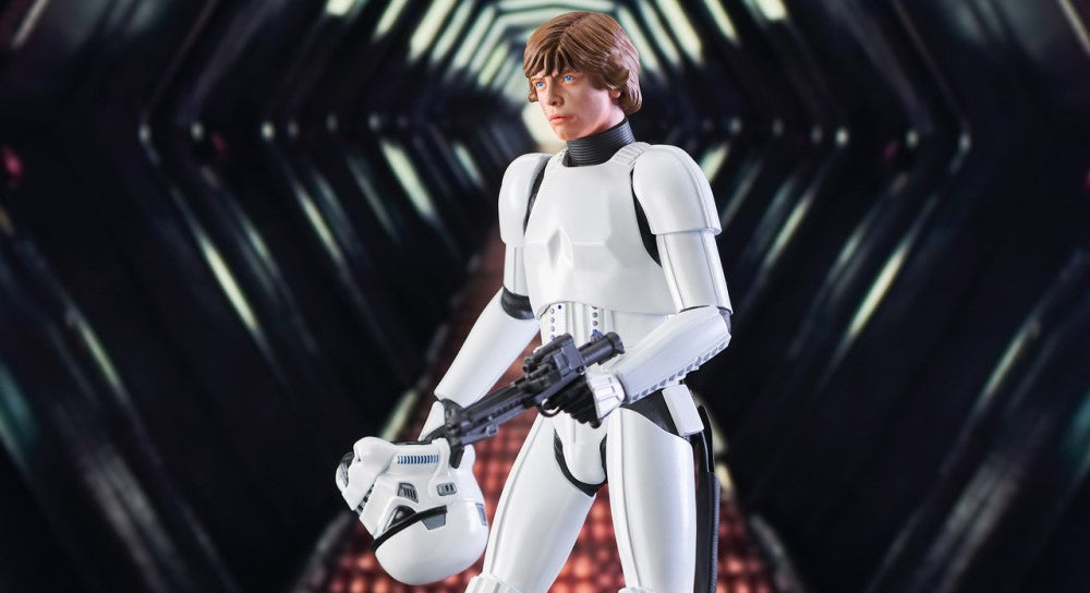 Star Wars: A New Hope - Stormtrooper Luke Statue